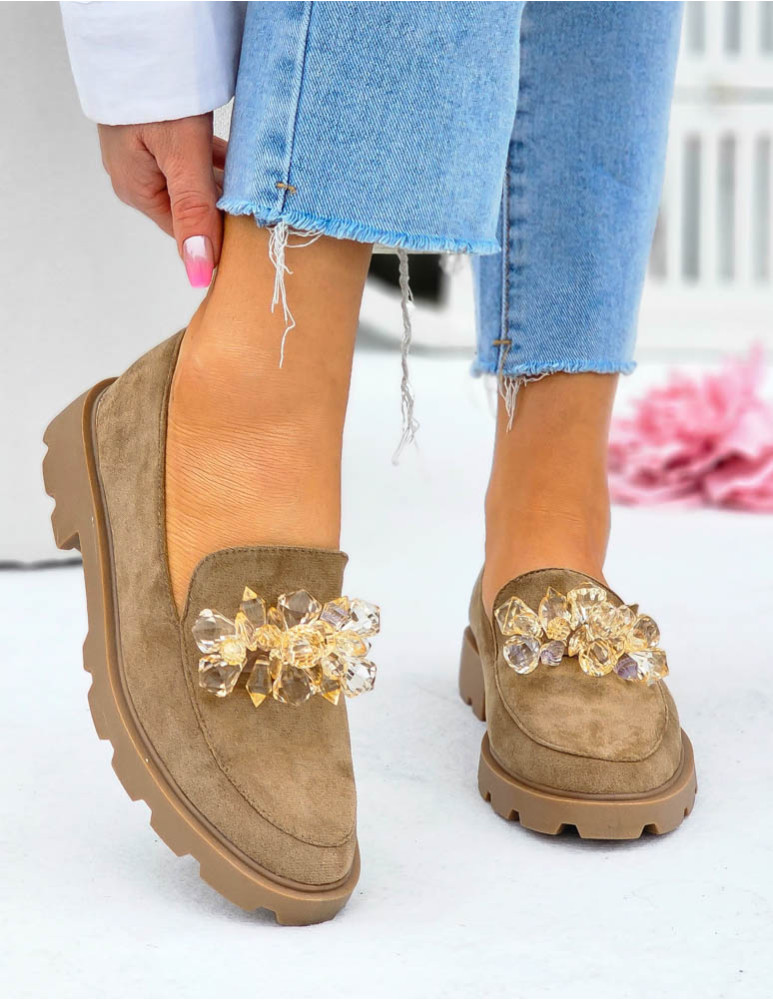 Beżowe Zamszowe Mokasyny z Kamieniami Vanessa