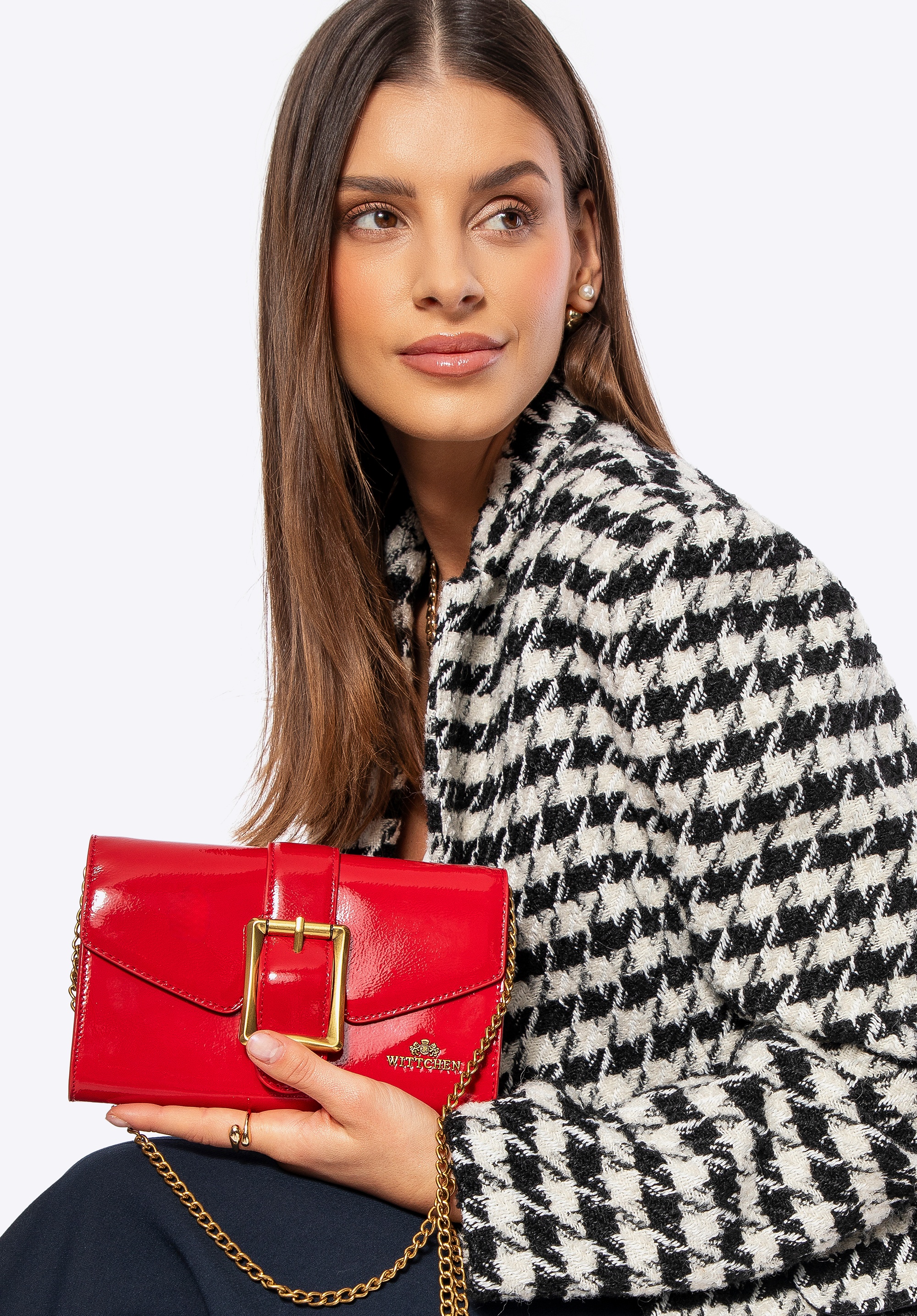 Damska kopertówka ze skóry lakierowanej czerwona