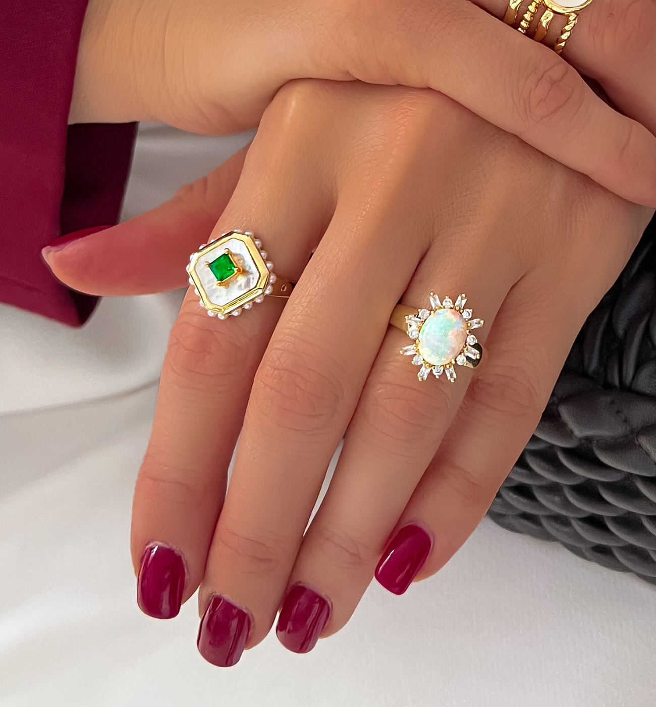 Pierścionek z zielonym oczkiem i perłami PLU0024 - By Dziubeka