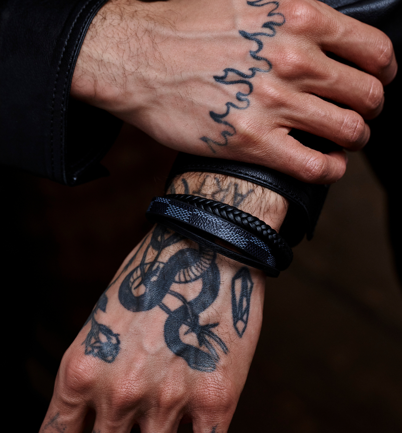 Bransoletka męska skórzana czarna BMITC0899