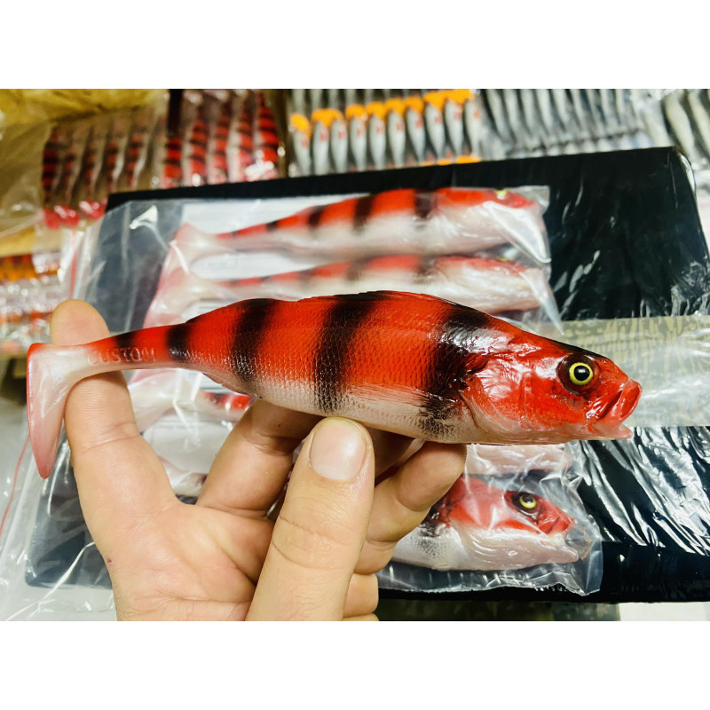 Sewro Guma Okoń Czerwony 18cm