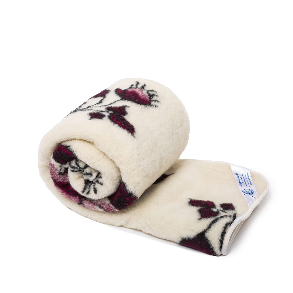 koc merynos australijski, wzór czerwona róża 200x240 (+-5cm)