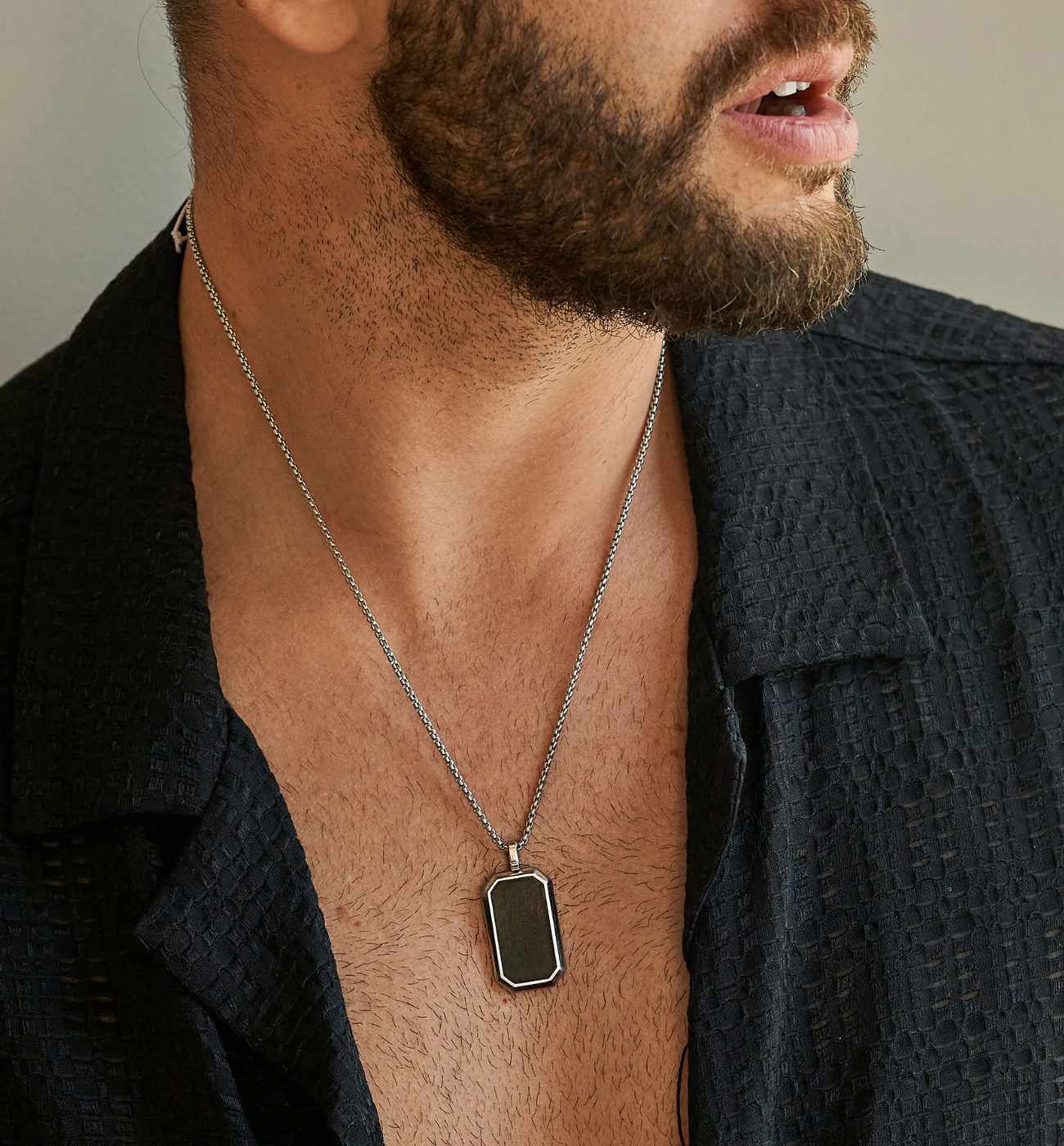 Naszyjnik męski z czarną zawieszką Erp NMITC0119