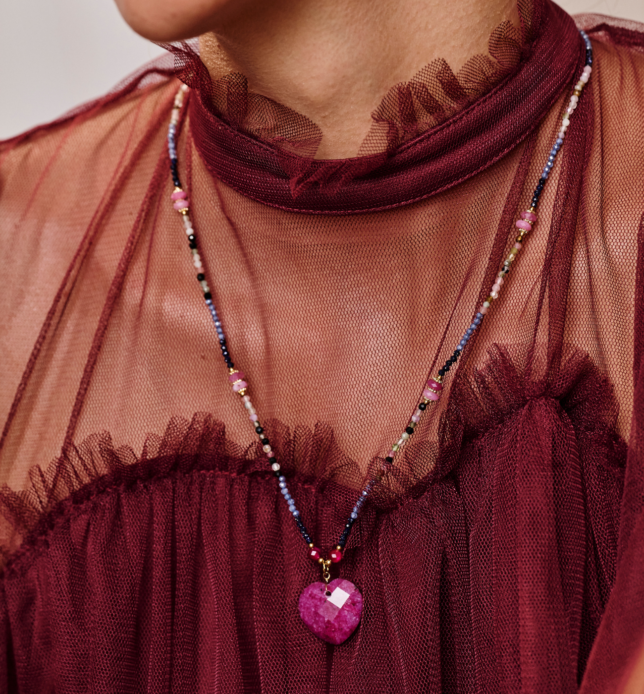 Naszyjnik z rubinami i sercem NPA1557