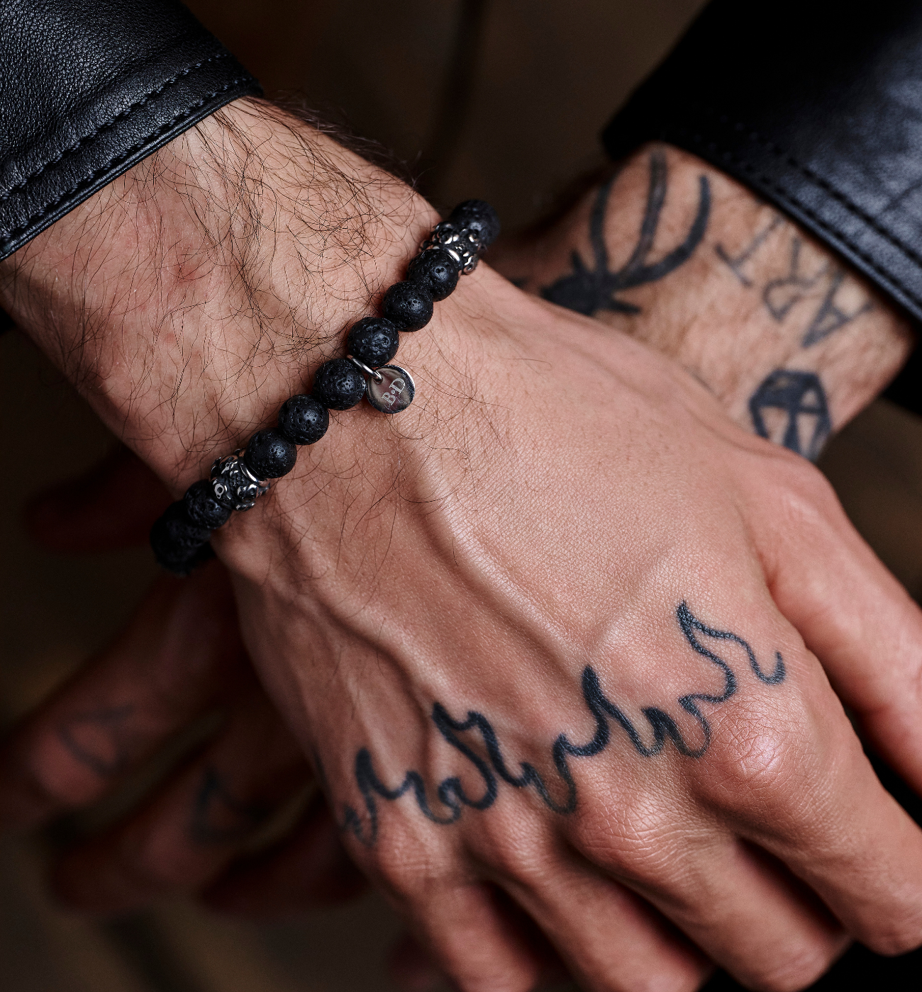 Bransoletka z lawą i czaszkami Hakon BMITC0599