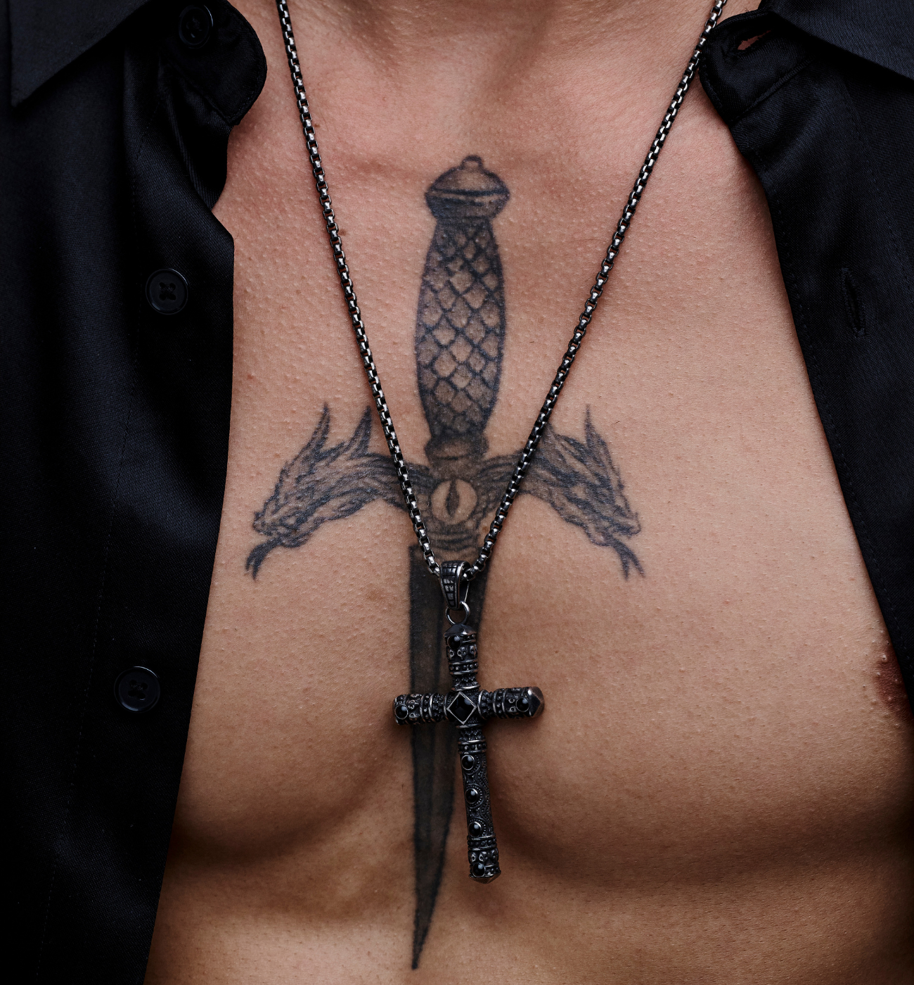 Naszyjnik czarny z dużym krzyżem Koa - By Dziubeka