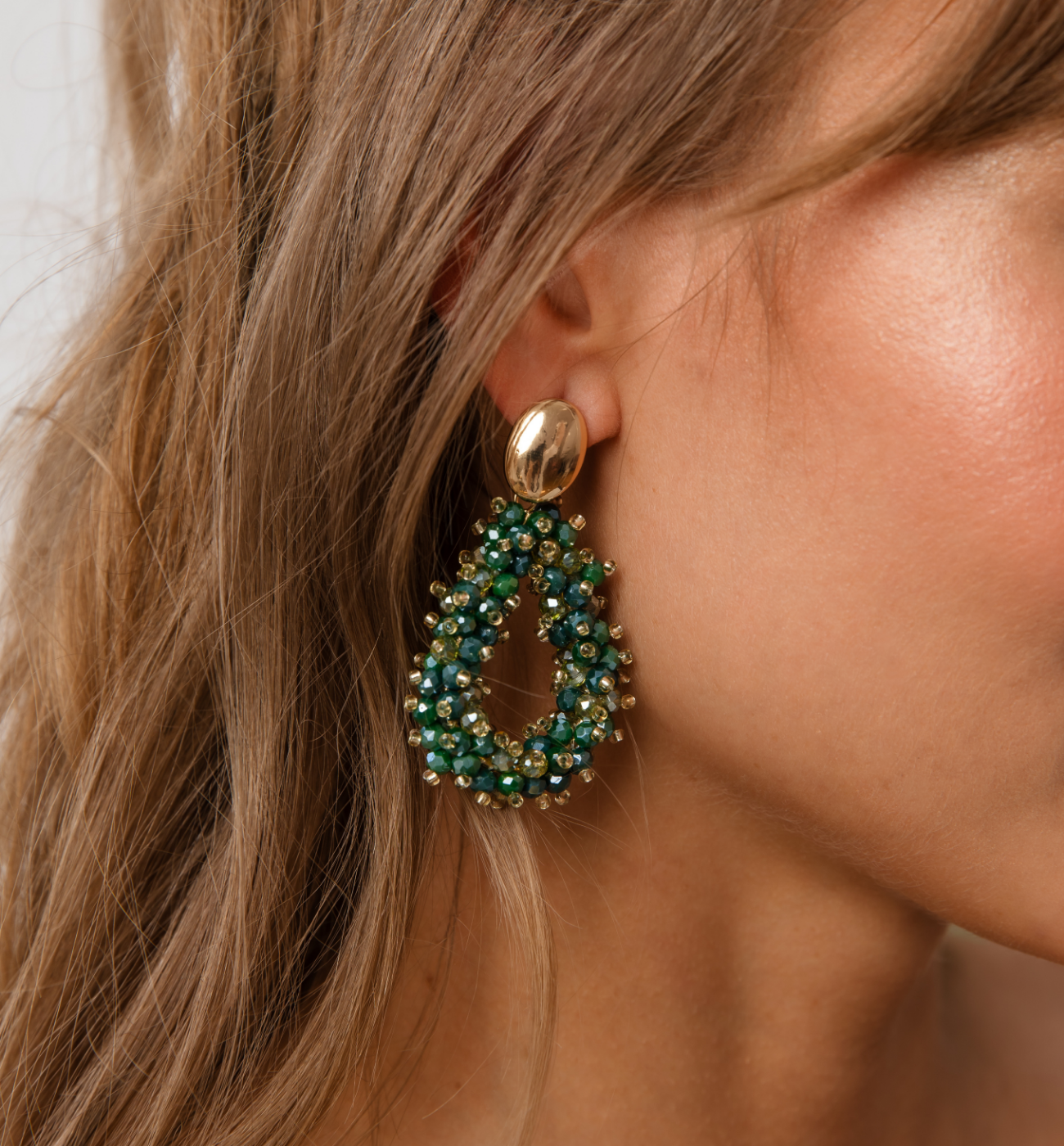 Kolczyki z zielonymi kryształkami KWE0267