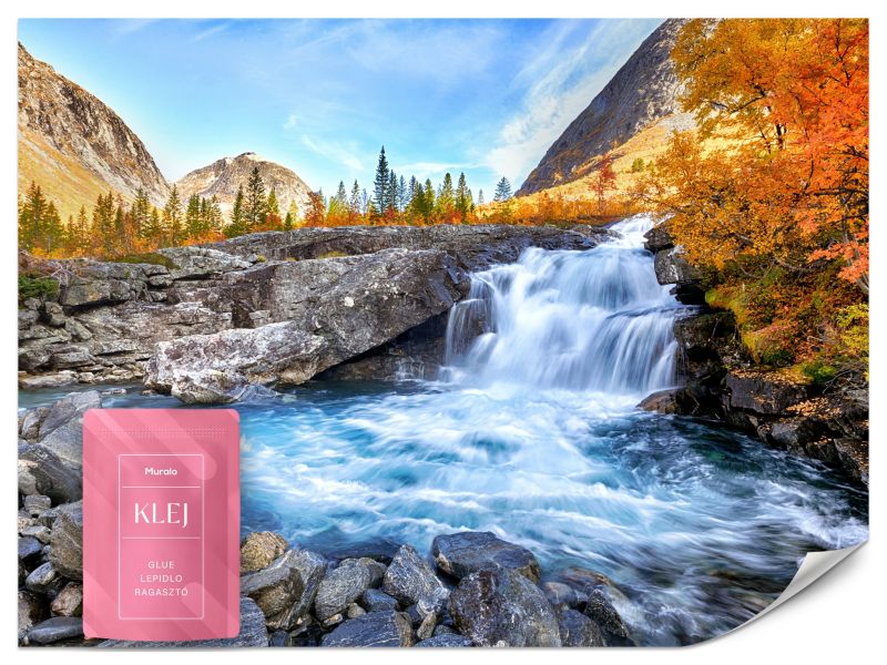 Fototapeta Muralo Wodospad Pośród Gór 150x105 cm 1szt.