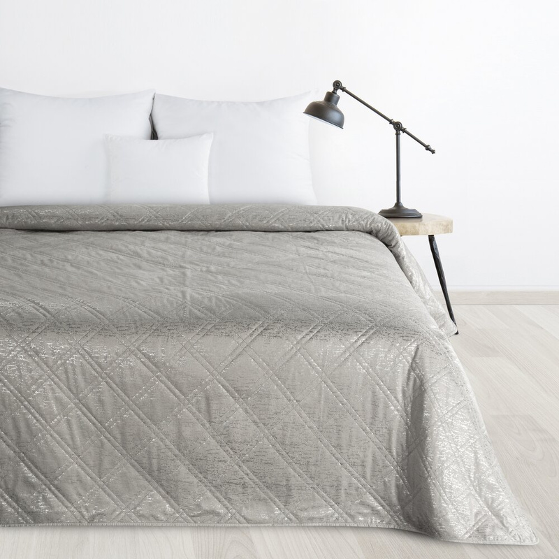 Narzuta 220x240 cm srebrna welurowa na łóżko LUXO ze wzorem