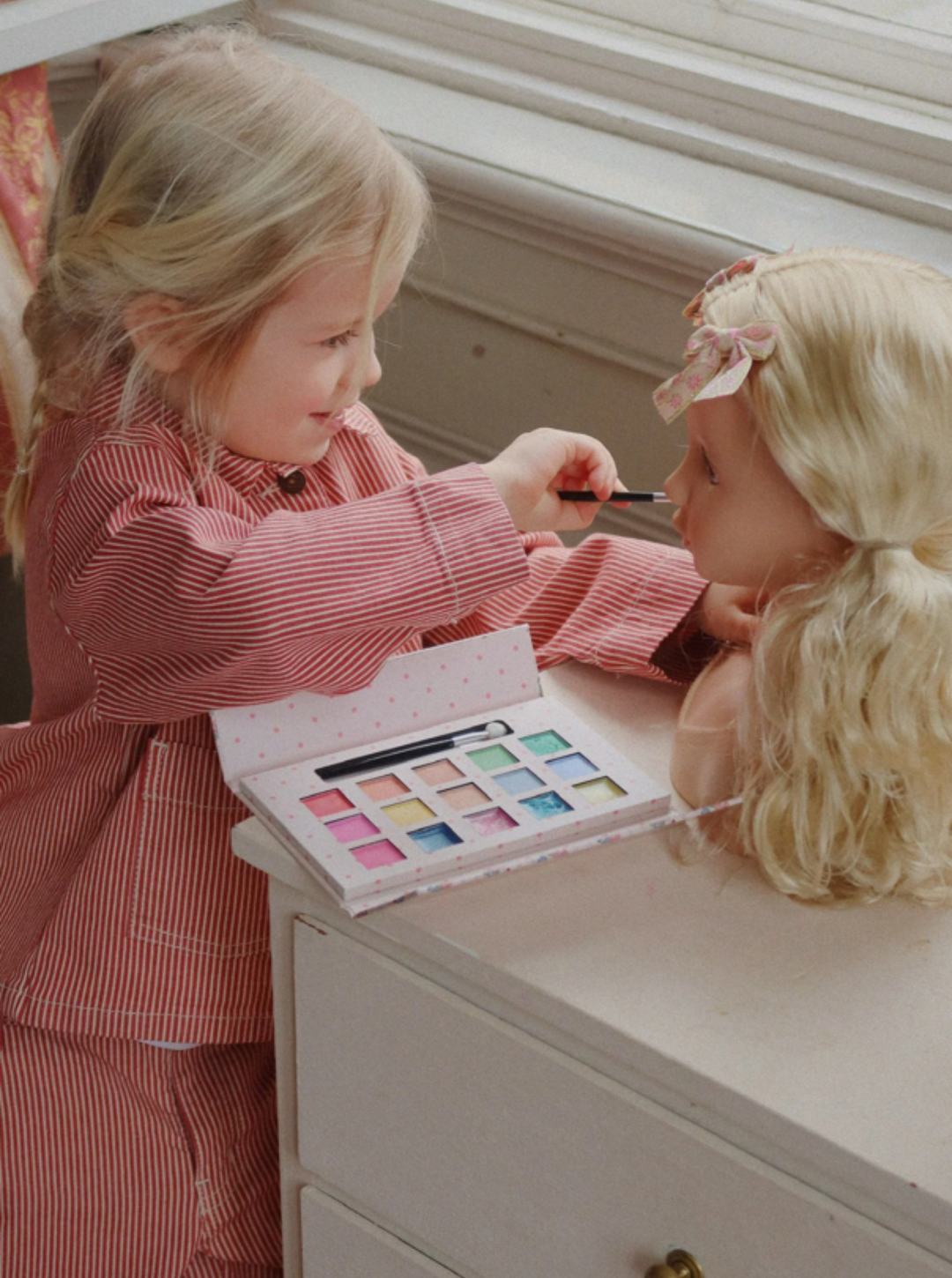 Zestaw Makijażystki LILI MAKE UP SALON Multi Konges Sløjd