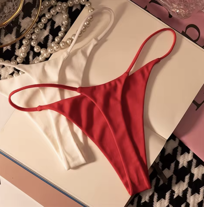 Stringi Damskie Gładkie 049