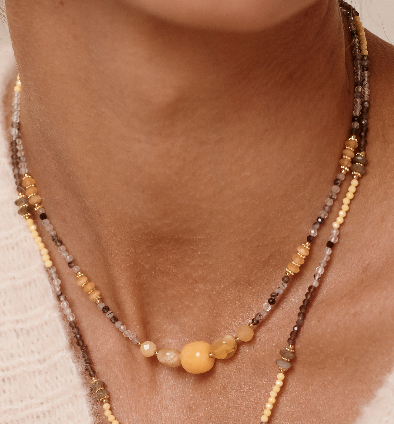 Naszyjnik szaro żółty z kamieniami naturalnymi - By Dziubeka