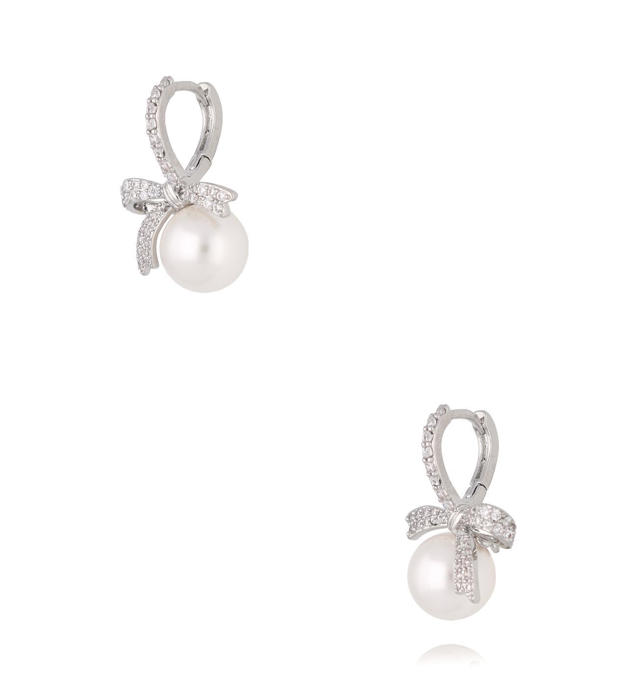 Kolczyki z perłą i kokardką wysadzaną cyrkoniami - By Dziubeka