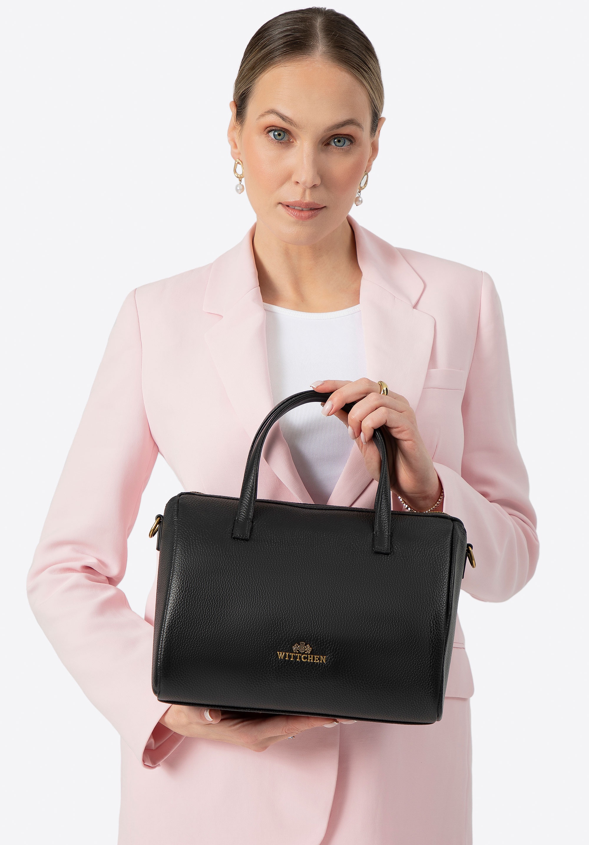 Damski kuferek ze skóry czarny