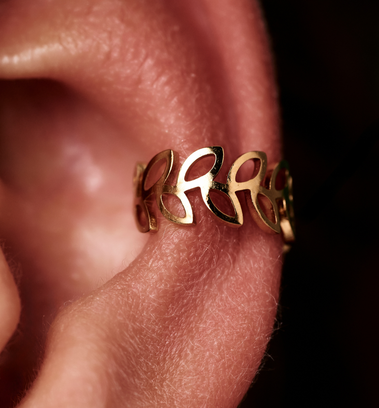 Nausznice z listkami złote KSY0453 - By Dziubeka