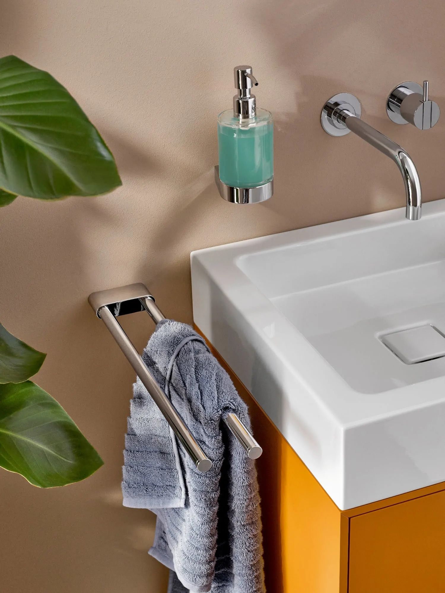 Emco Flow wieszak na ręcznik 43 cm podwójny chrom 275000143