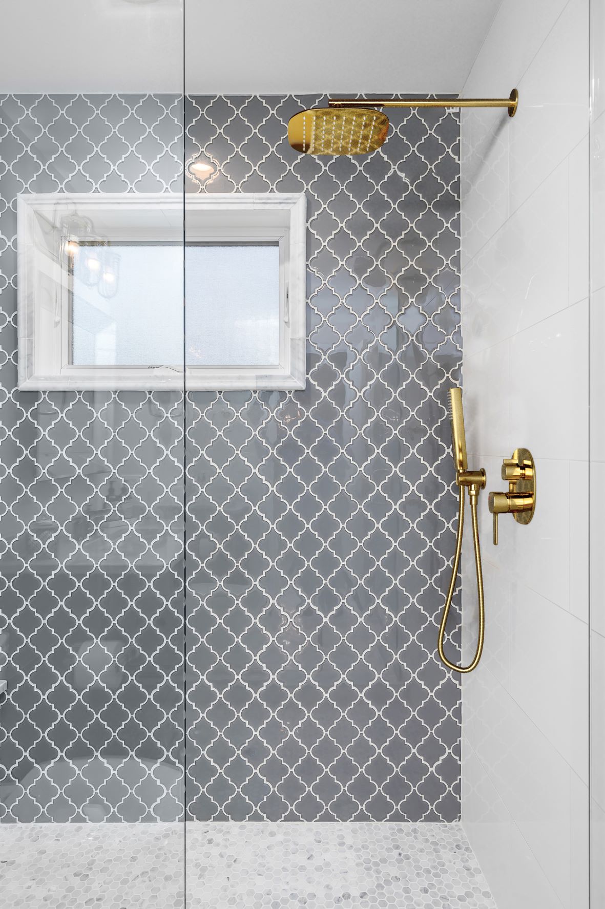 Invena Glamour zestaw prysznicowy podtynkowy z deszczownicą złoty BS-02-0K9