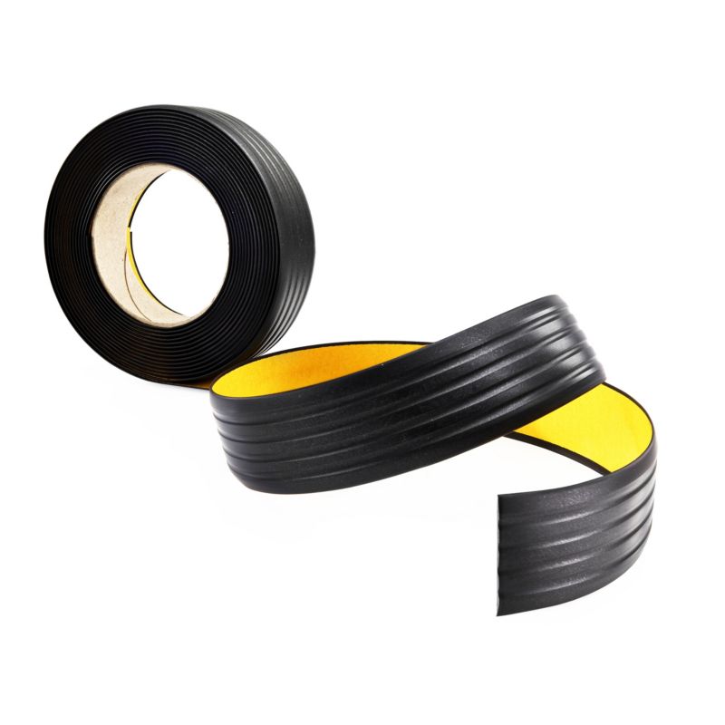 Taśma antypoślizgowa PCV 35 mm QUEST, samoprzylepna elastyczna listwa LAP - czarno-srebrny, 5 m