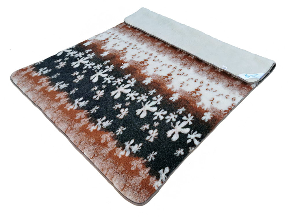 Kołdra wełniana merynos australijski, wzór flowers 200x220 (+-5cm)