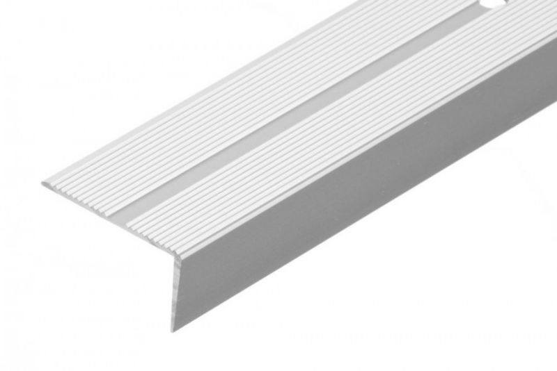 Profil schodowy ryflowany Cezar Srebrny 2000x42x22mm aluminium 1 szt.