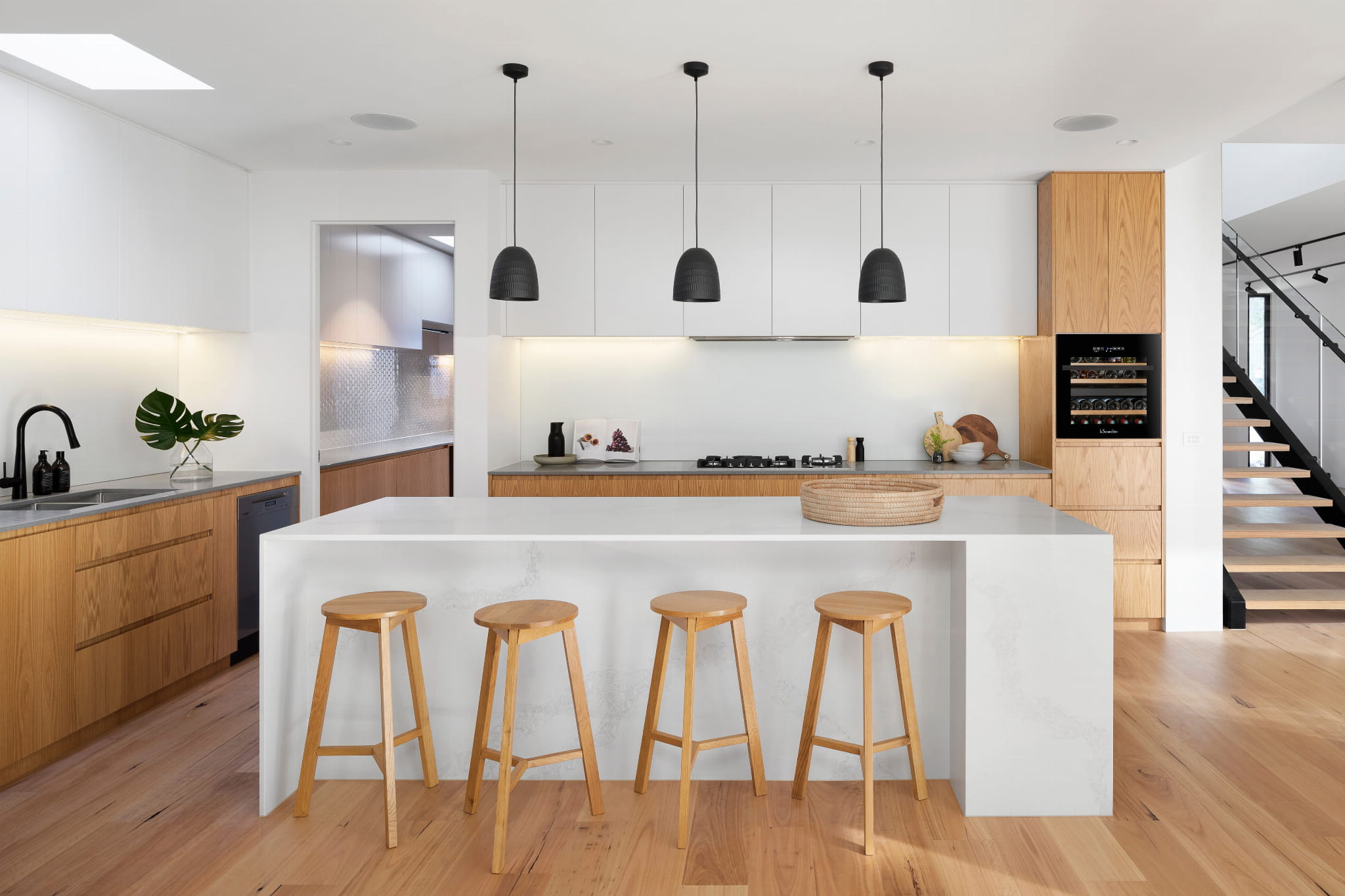 La Sommeliere chłodziarka do wina 36 butelek do zabudowy LSBI36BDZ