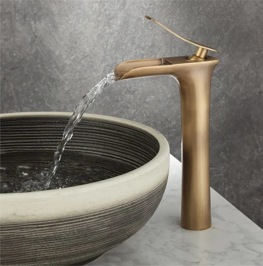 Rea Laguna bateria umywalkowa stojąca złoto szczotkowane REA-B8120