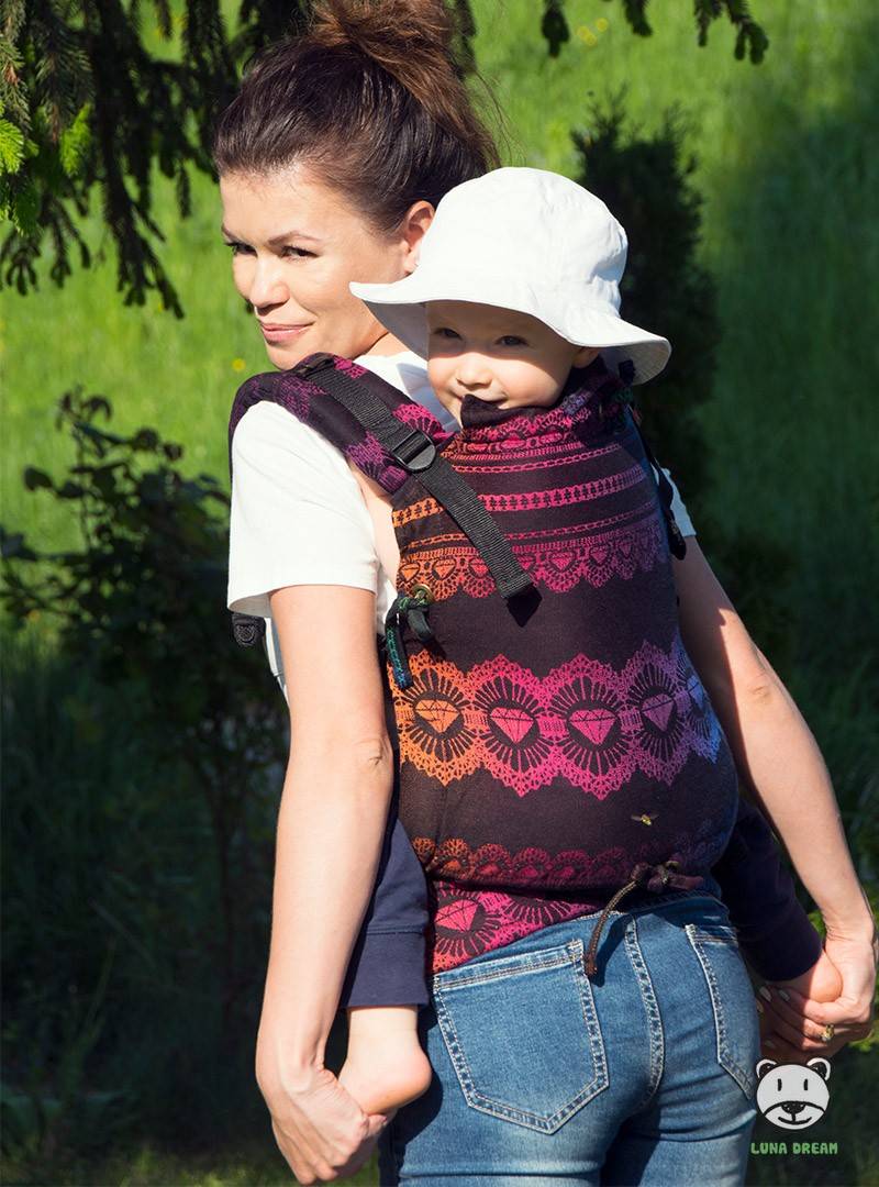 Nosidełko regulowane Multi Size: Diamond Lace Rainbow Chic - 100% bawełna, splot żakardkowy