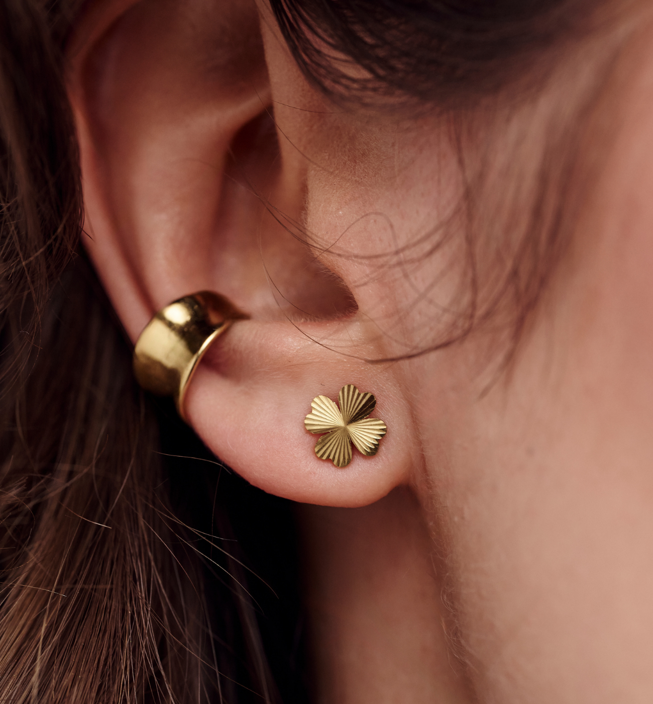 Kolczyki koniczynki złote KEA0053