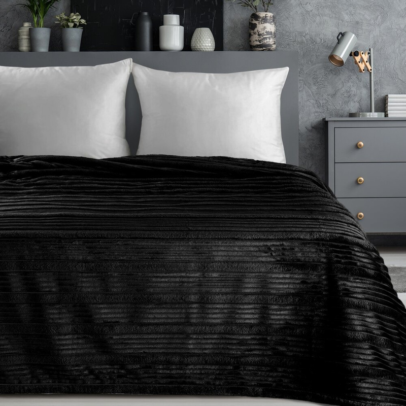 Koc 220x200 cm NINE flano czarny bardzo miękki z efektem 3D