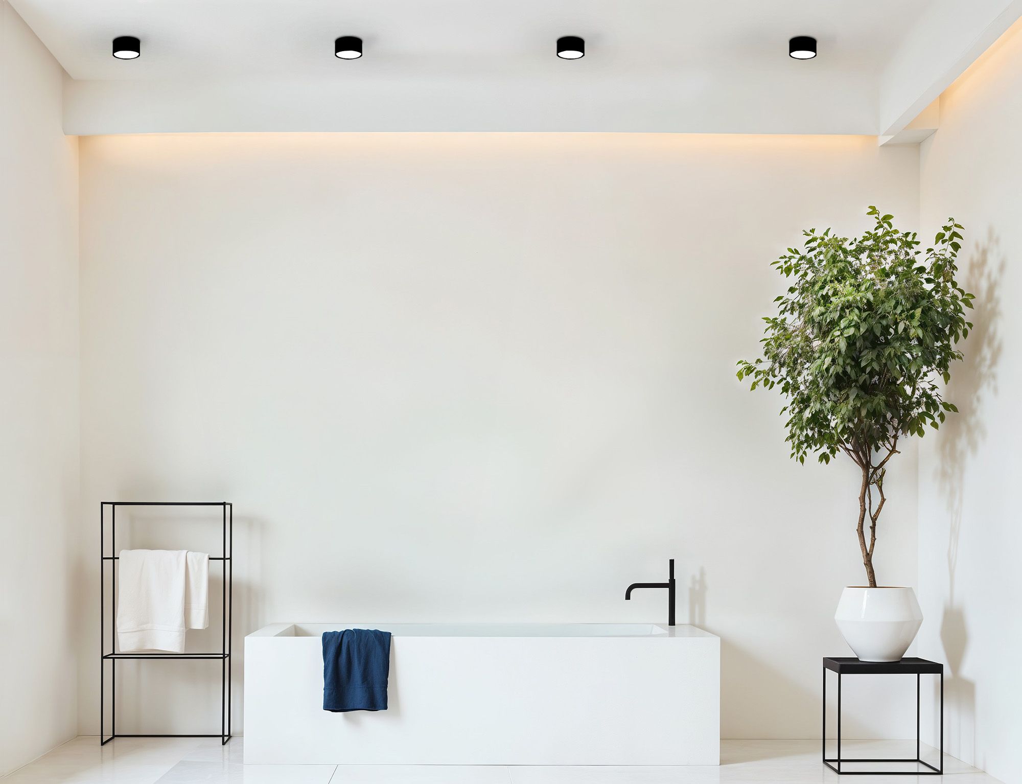 Kaja Horn lampa podsufitowa 1x10 W czarna K-5470