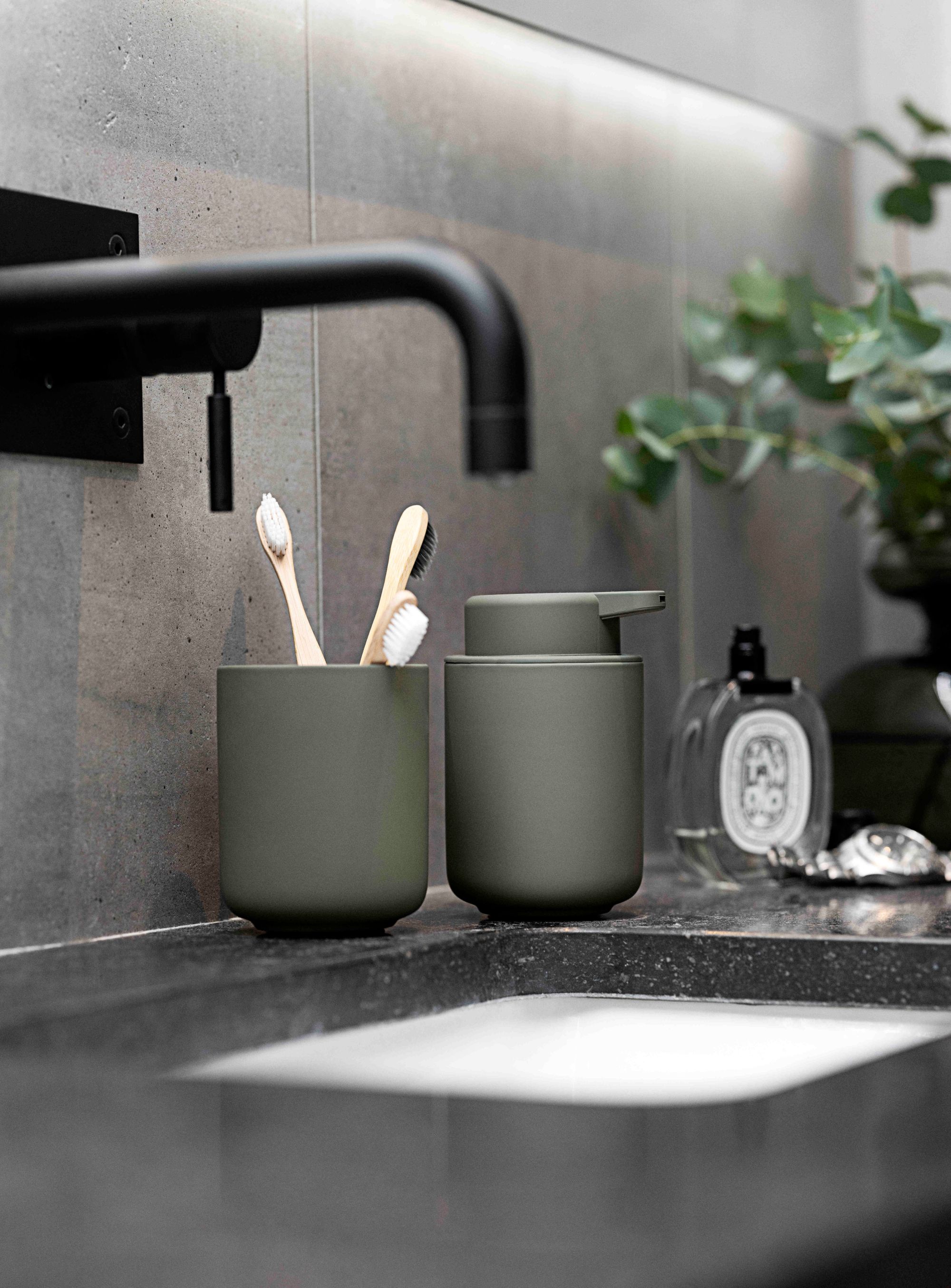 Zone Denmark Ume dozownik do mydła 250 ml zielony 26428