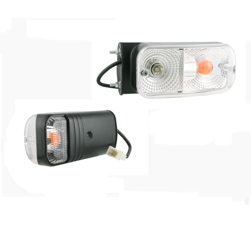 Lampa przednia lewa z kierunkowskazem i bocznym mocowaniem złącze AMP Faston LA5.39816 Wesem