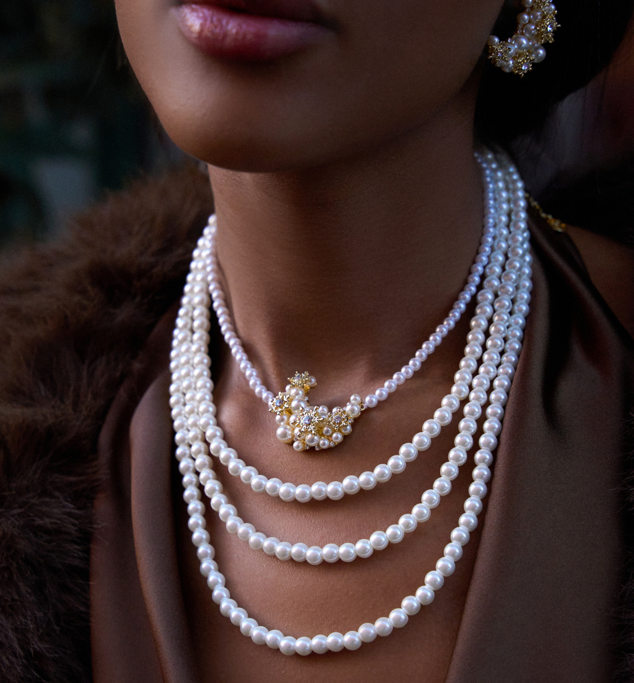 Naszyjnik złoty ze sztucznymi perłami Basic Pearls - By Dziubeka