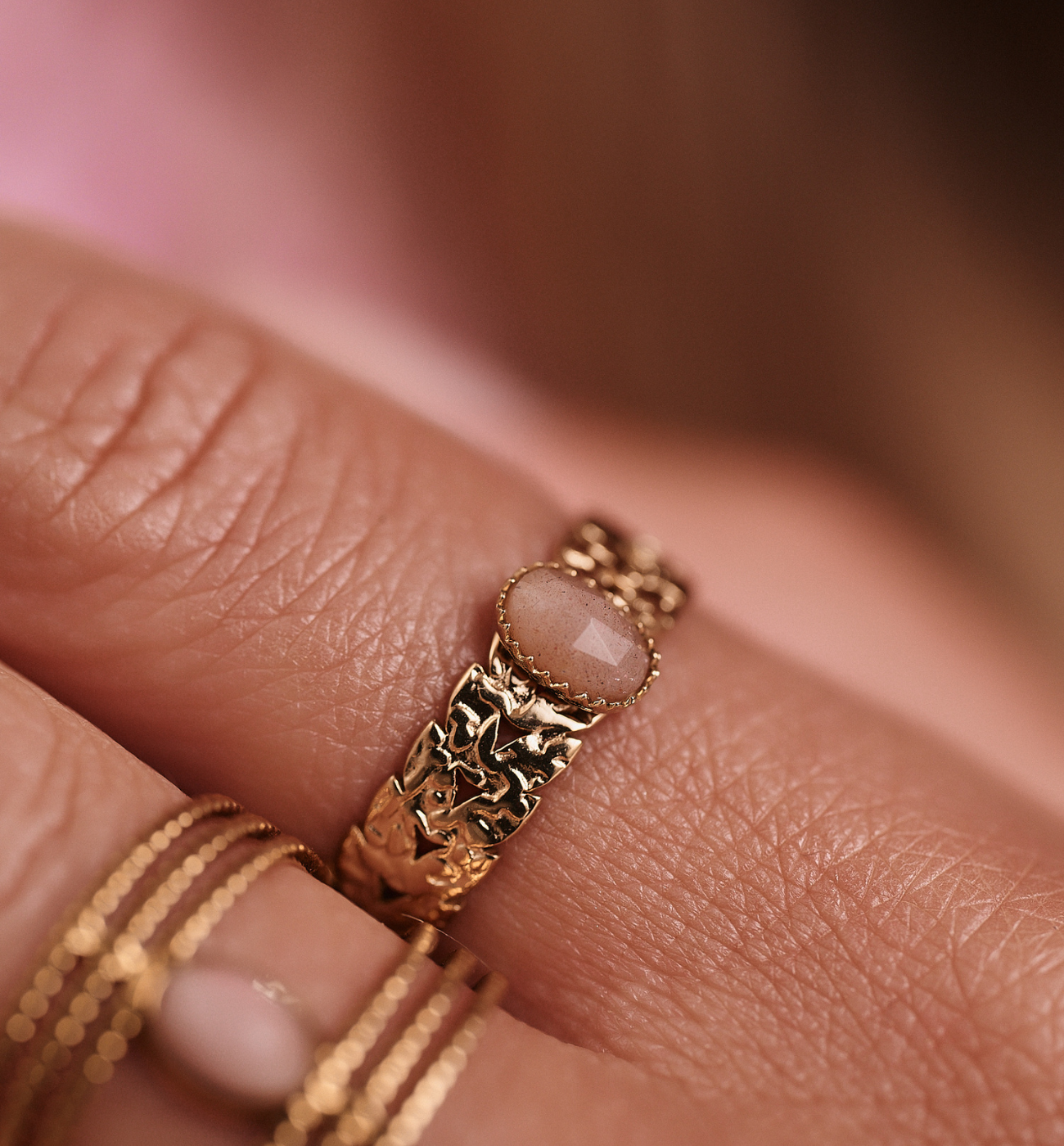 Pierścionek regulowany z kamieniem słonecznym PEA0083 - By Dziubeka