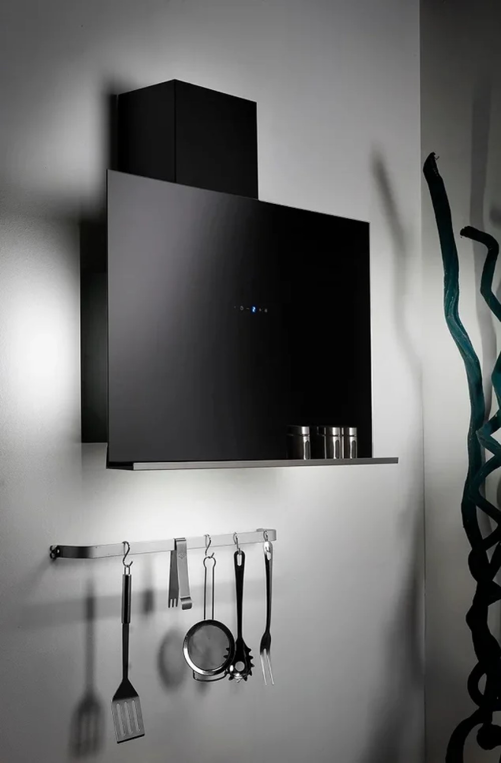 Berg Inge okap kuchenny 80 cm ścienny czarny INGE80