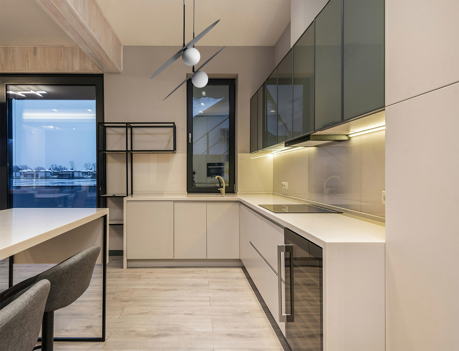 Kaja Sante lampa wisząca 1x10 W biała-czarna K-5373