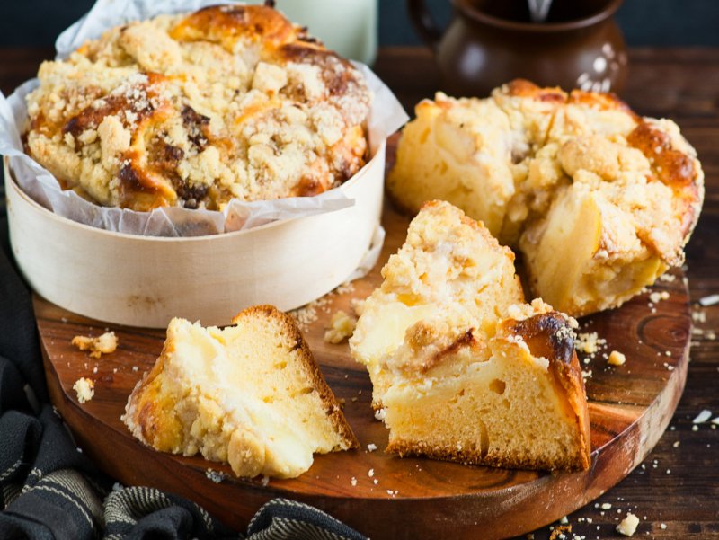 Ciasto Twarogowe z Jabłkami 550 g - Piekarnie Cukiernie Putka