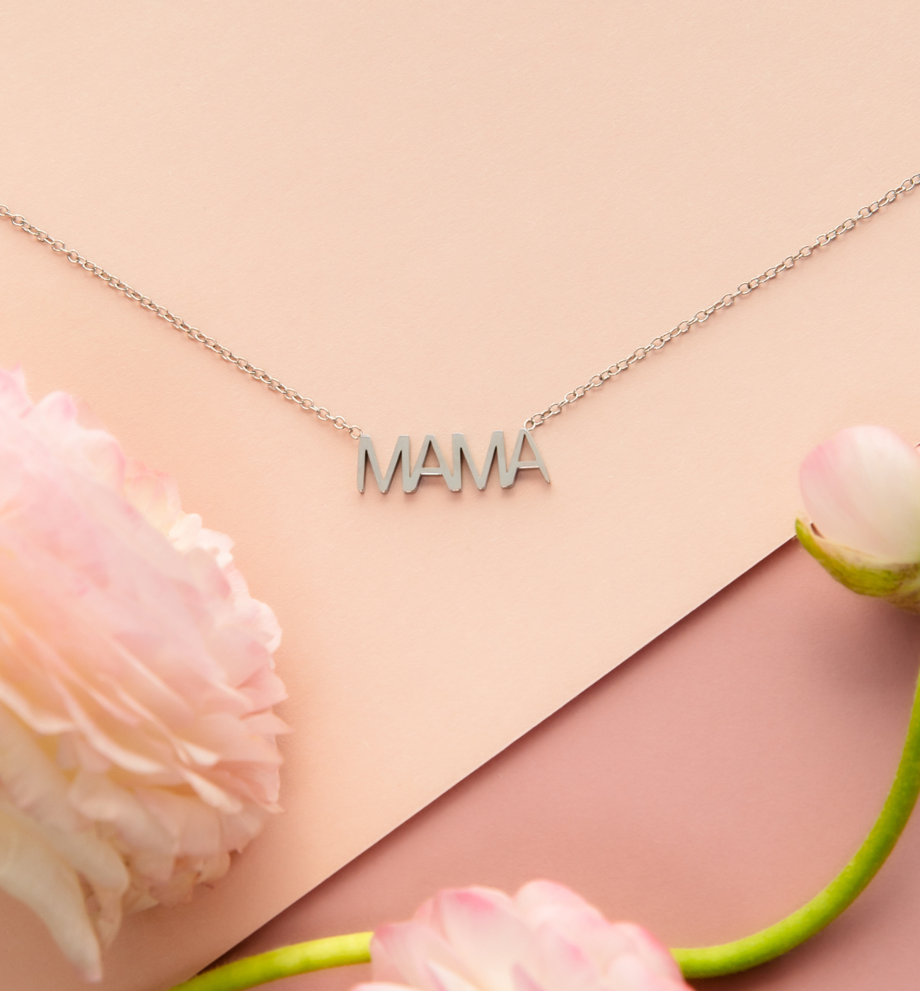 Naszyjnik z napisem Mama srebrny - By Dziubeka
