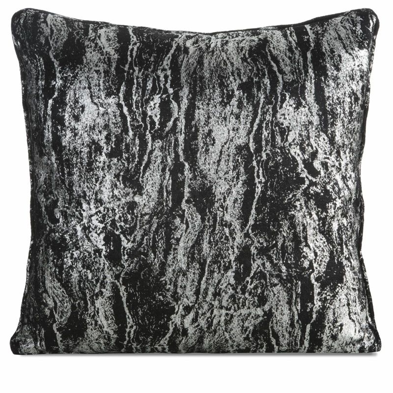 Poszewka ELISE Eurofirany 45 x 45 cm czarna z przecieranym błyszczącym nadrukiem 1 szt.