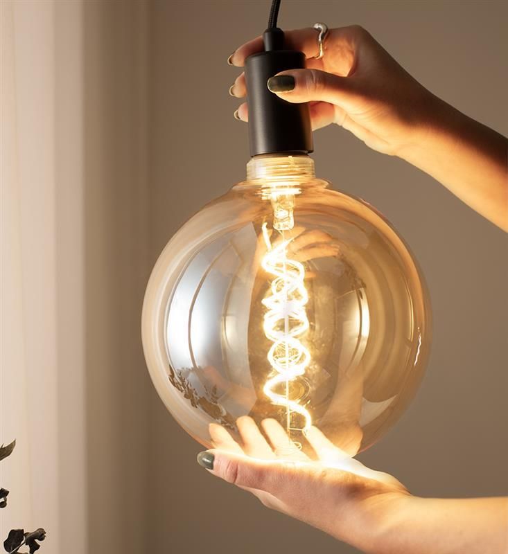 Markslöjd Globe żarówka LED 1x4 W 2200 K E27 108724