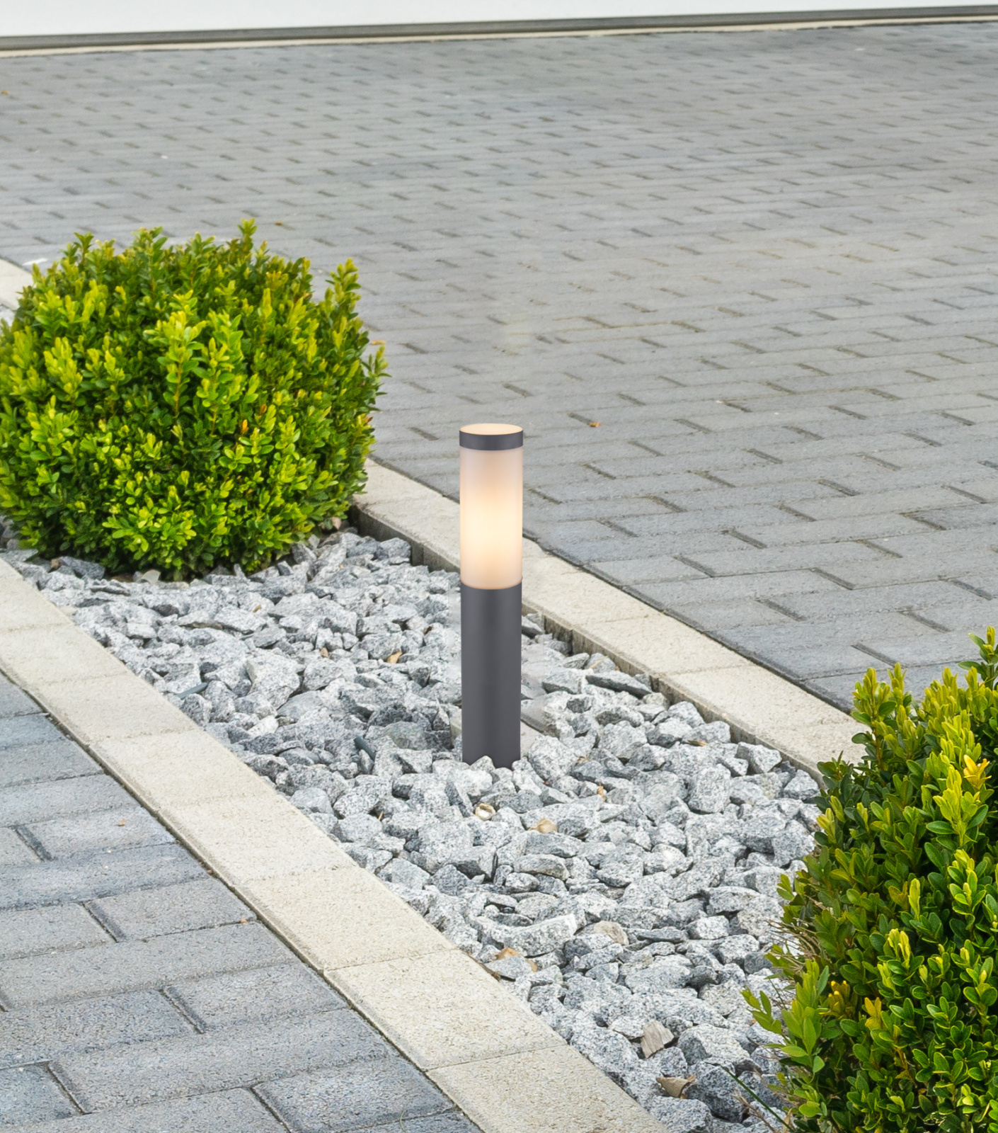 Globo Lighting Boston lampa stojąca zewnętrzna 1x30W antracyt/opal 3158A