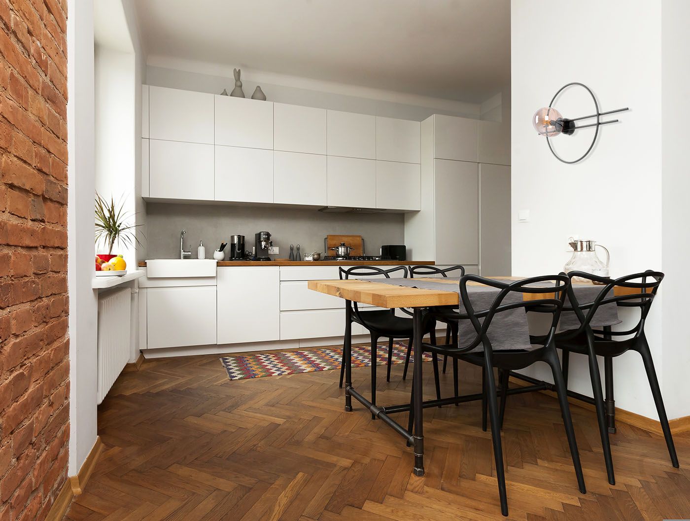 Kaja Corsa kinkiet 1x40 W czarny K-5346