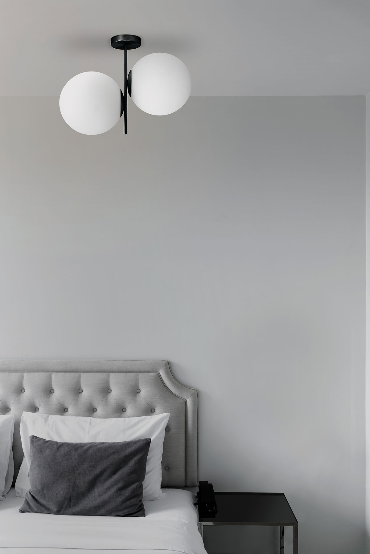 Miloox Jugen Black lampa podsufitowa 2x40W czarna/biała 1744.203