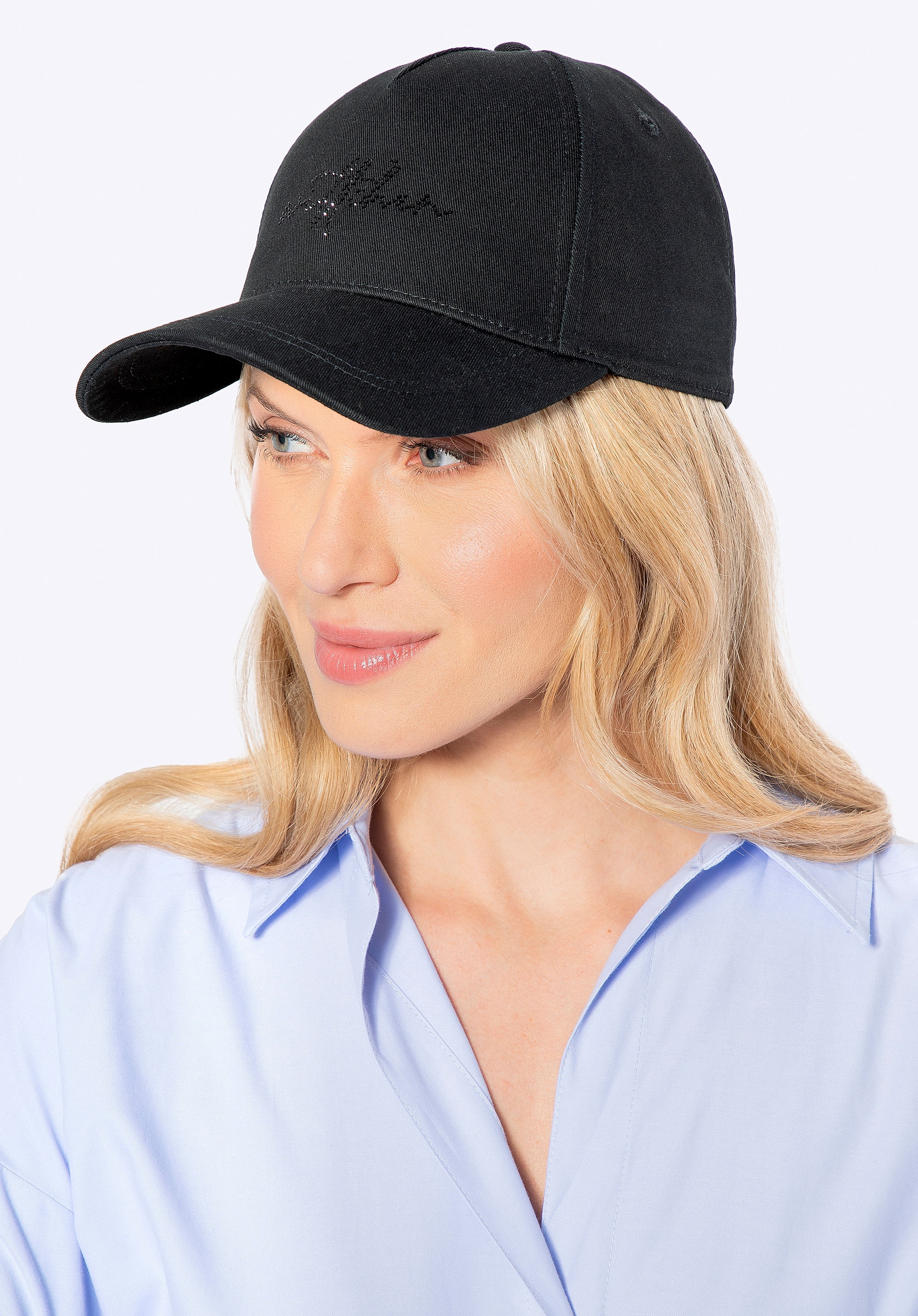 Dodatkowy rabat 25% - Damska czapka z daszkiem bawełniana czarna