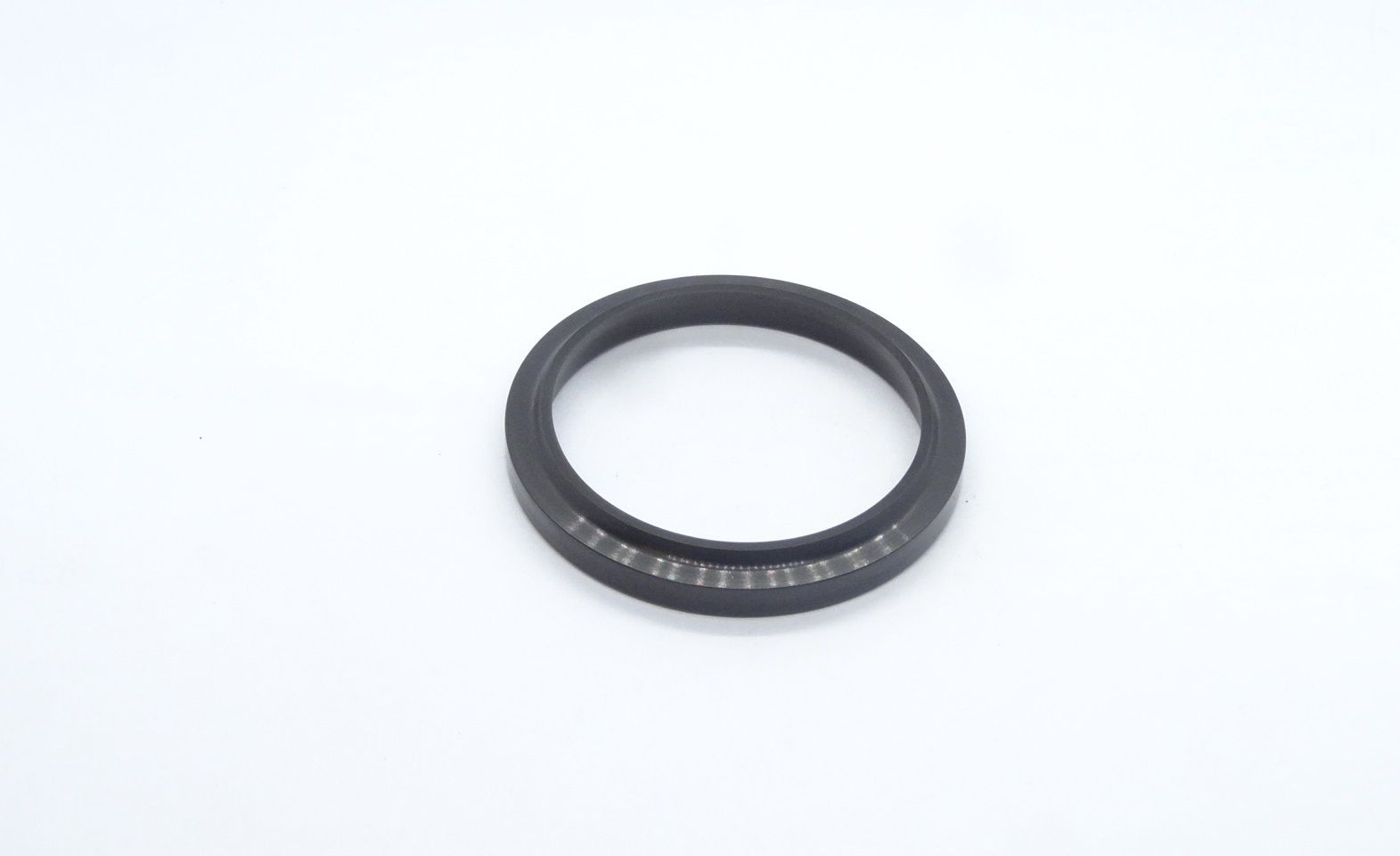 Uszczelniacz 46x56x5/7mm oryginał Claas 215078