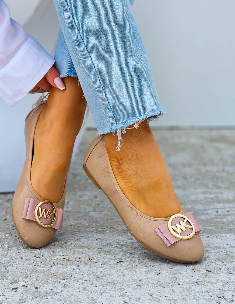 Klasyczne Balerinki Na Płaskiej Podeszwie Korse Beżowe