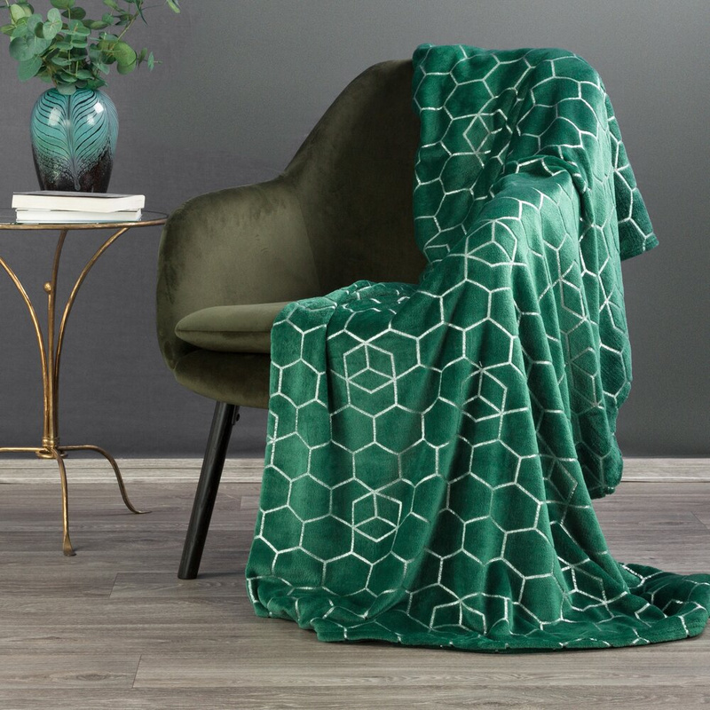 Ciemnozielony koc 150x200 cm MURIA flano bardzo miękki z nadrukiem