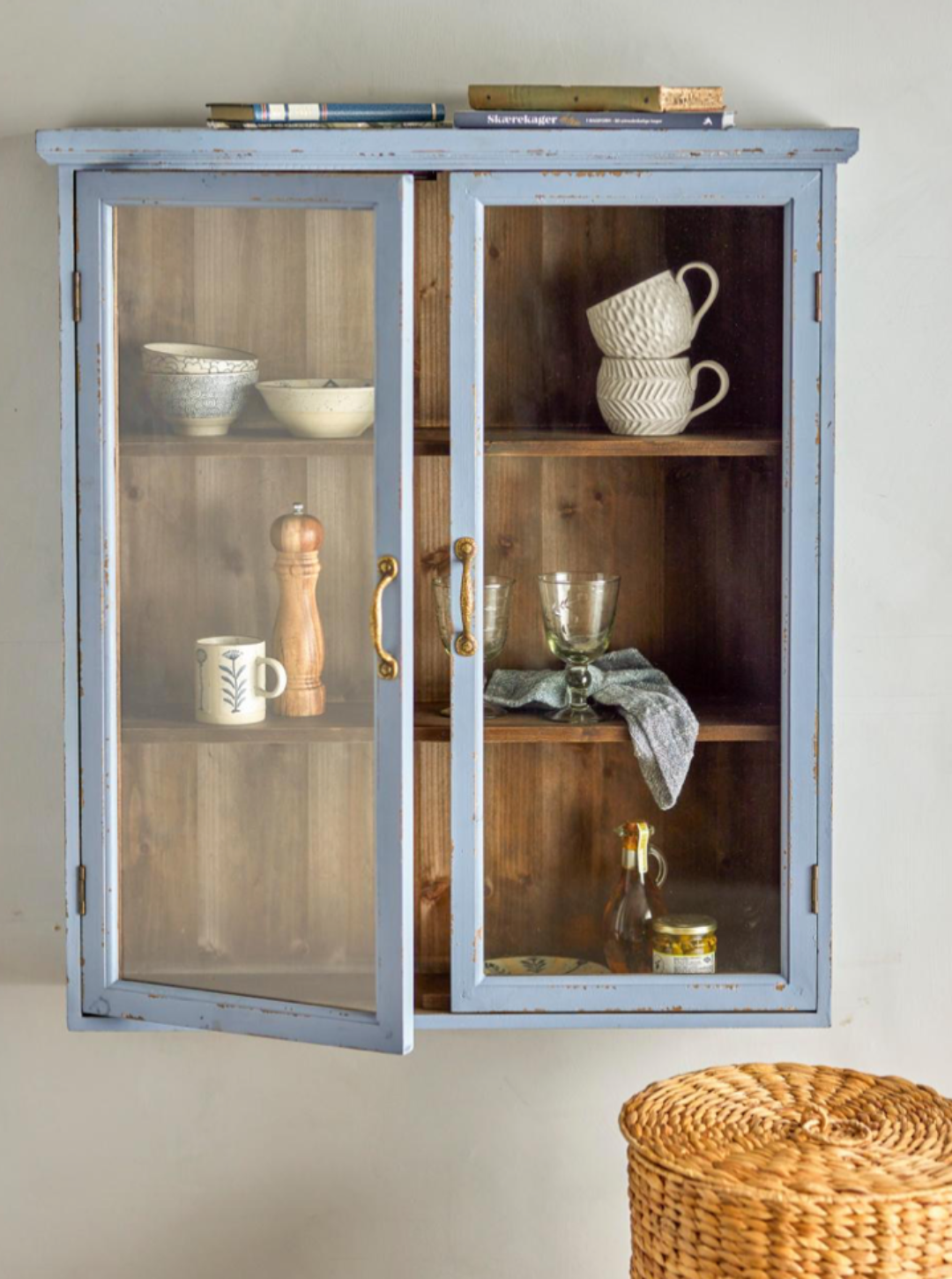 Szafka Hazem, niebieska, drewno jodłowe Bloomingville