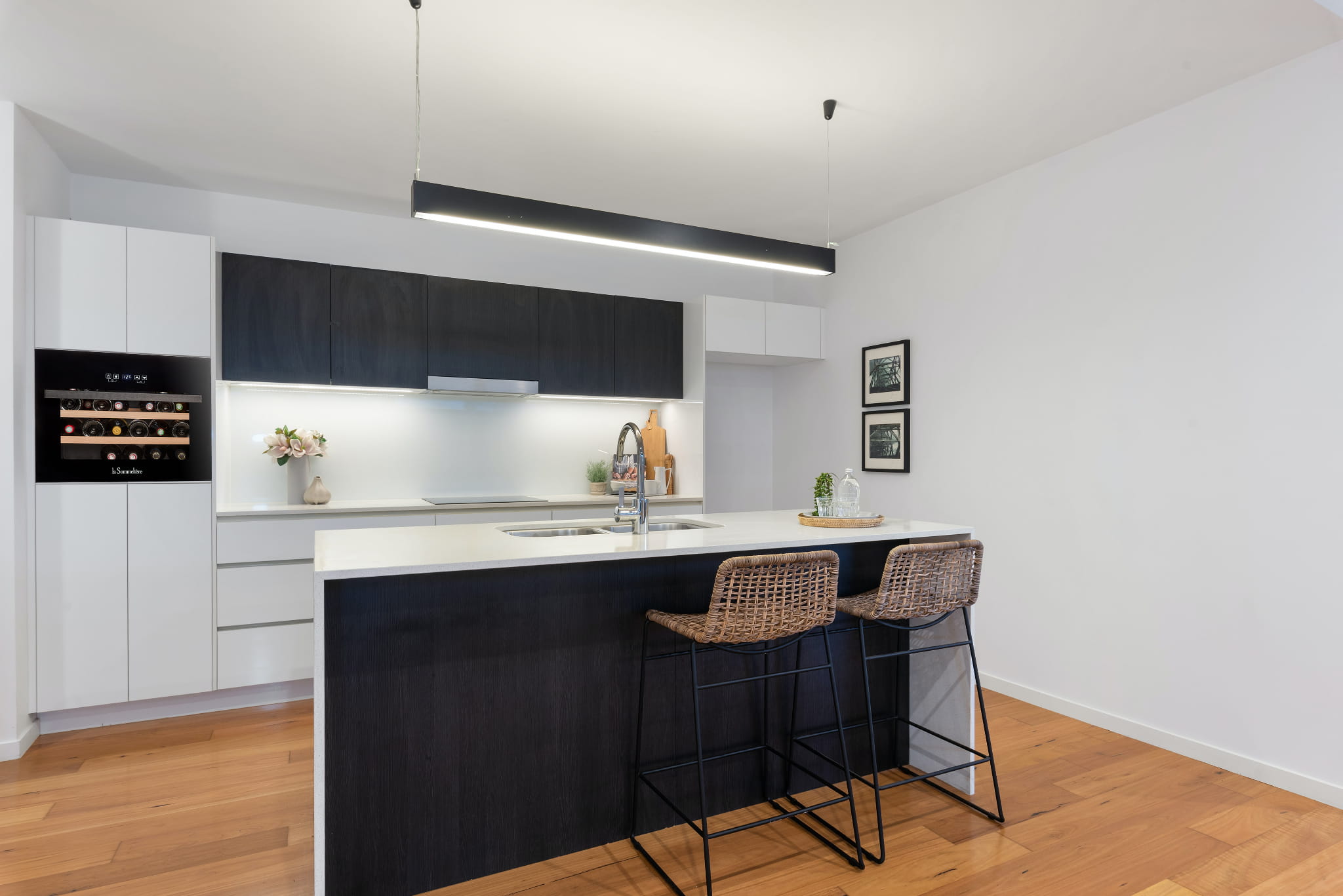 La Sommeliere chłodziarka do wina 28 butelek do zabudowy LSBI2828B