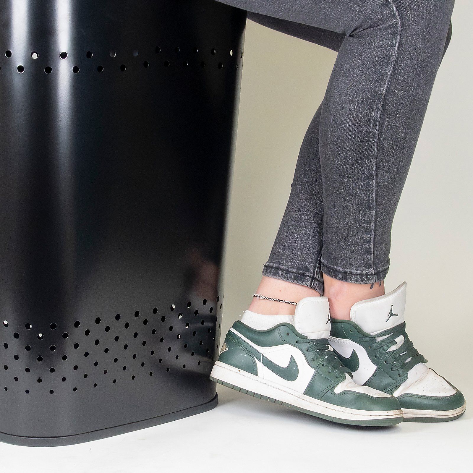 Kela Malaga kosz na bieliznę i pranie 60 l czarny KE-23964